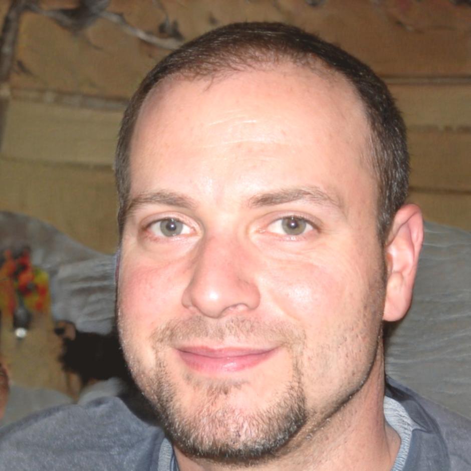 Portrait von Marcus Friedrichsen bei der Arbeit